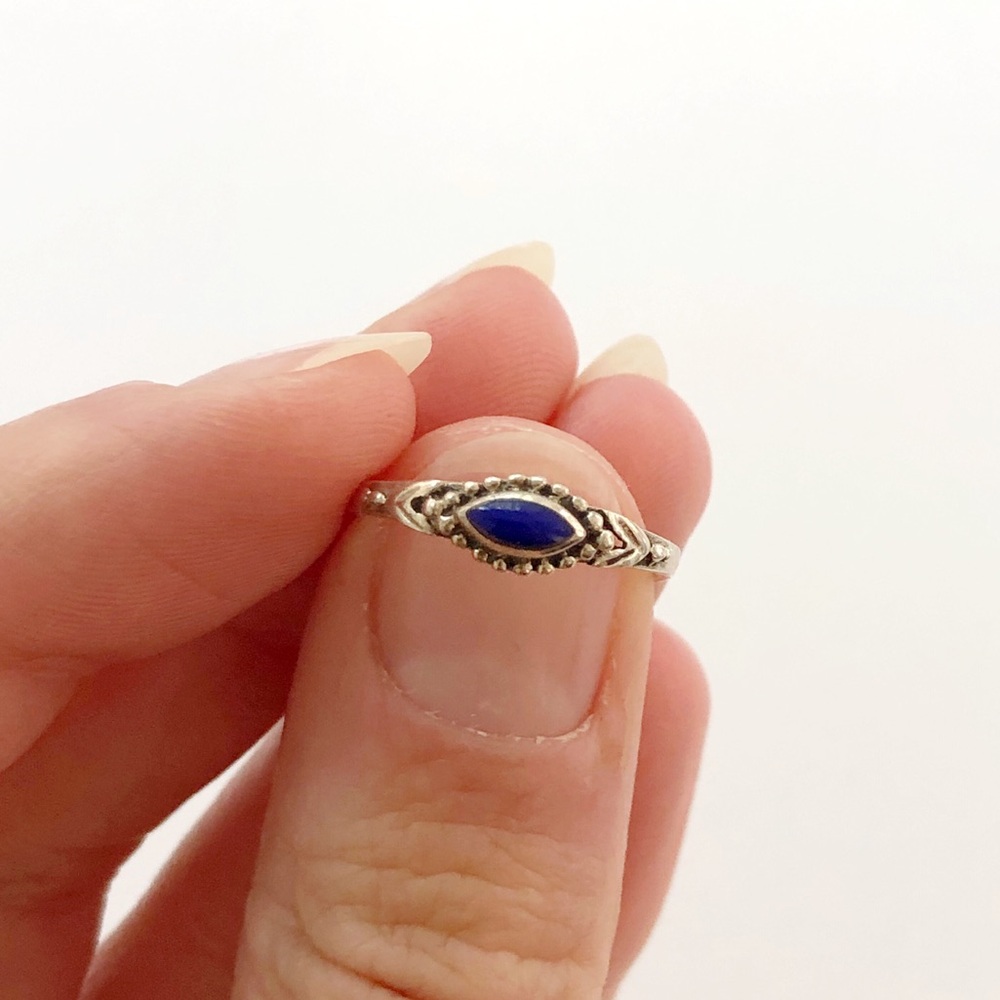 sterling silver and lapis lazuli ring